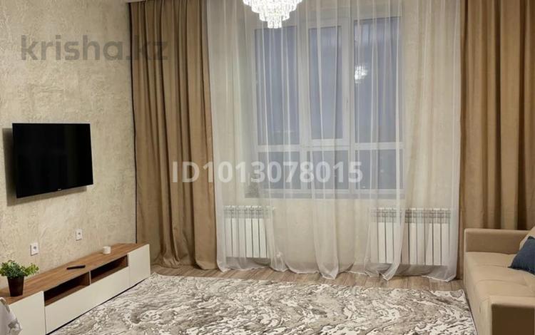 2-бөлмелі пәтер · 55 м² · 9/10 қабат, Муканова 9/3, бағасы: 300 000 ₸ в Караганде, Казыбек би р-н — фото 2