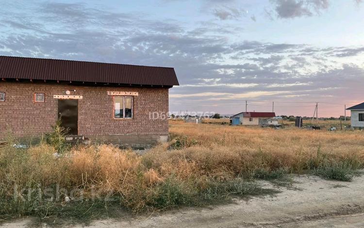 Жер телімі 10 сотық, село Ынтымак, бағасы: 7 млн 〒 в Талдыкоргане, село Ынтымак — фото 2