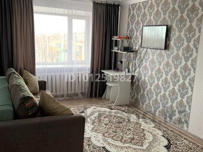 3-бөлмелі пәтер · 53 м² · 5/5 қабат, Пушкина 44а — 4 школа, бағасы: 9.8 млн ₸ в Аксу