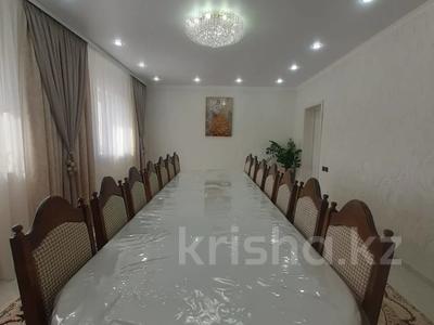 Отдельный дом · 7 комнат · 200 м² · 10 сот., Кен Дала 46 за 53 млн ₸ в Уральске