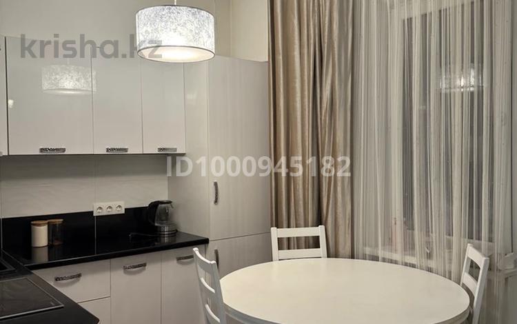 1-комнатная квартира · 43 м² · 13/13 этаж, Макатаева 131 — Муратбаева за 300 000 ₸ в Алматы, Алмалинский р-н — фото 2