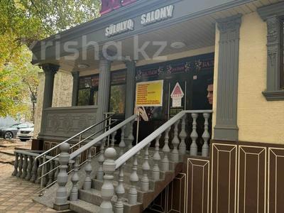 Продажа коммерческой недвижимости в Жамбылской обл.: Офисы, магазины и бутики, салоны красоты, медцентры и аптеки, образование, развлечения · 80 м² за 29.5 млн 〒 Офисы, магазины и бутики, салоны красоты, медцентры и аптеки, образование, развлечения · 80 м² за 29.5 млн 〒 в Таразе