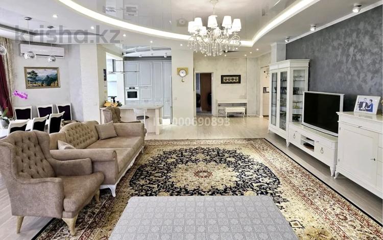 4-комнатная квартира · 196 м² · 5/7 этаж, Хаджи Мукана 39 за 185 млн ₸ в Алматы, Медеуский р-н — фото 22