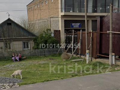 Үйдің бір бөлігі · 3 бөлме · 100 м² · 14 жүзд., Жібек жолы 232 — Баккон курылыс магазин касында, Нур баняга карама карсы, бағасы: 55 млн ₸ в Карасу