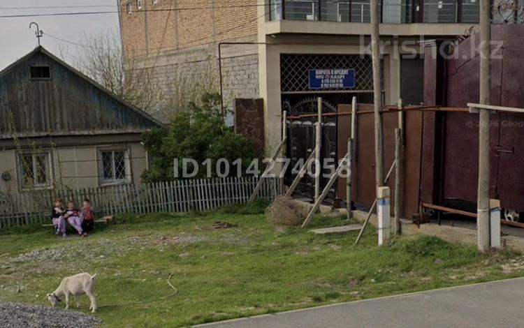 Часть дома · 3 комнаты · 100 м² · 14 сот., Жібек жолы 232 — Баккон курылыс магазин касында, Нур баняга карама карсы за 55 млн ₸ в Карасу — фото 2