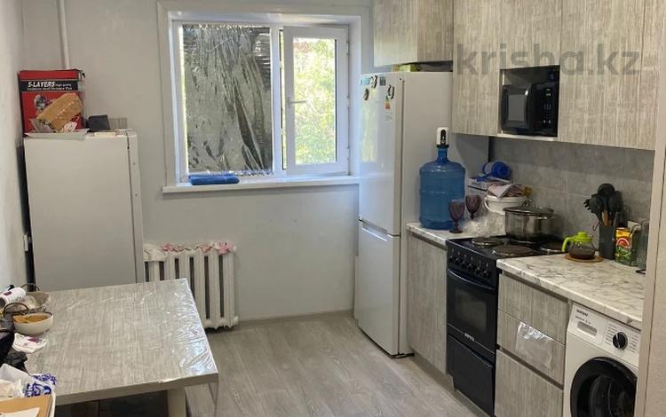 1-комнатная квартира, 35 м², 4/9 этаж, Каирбаева 82