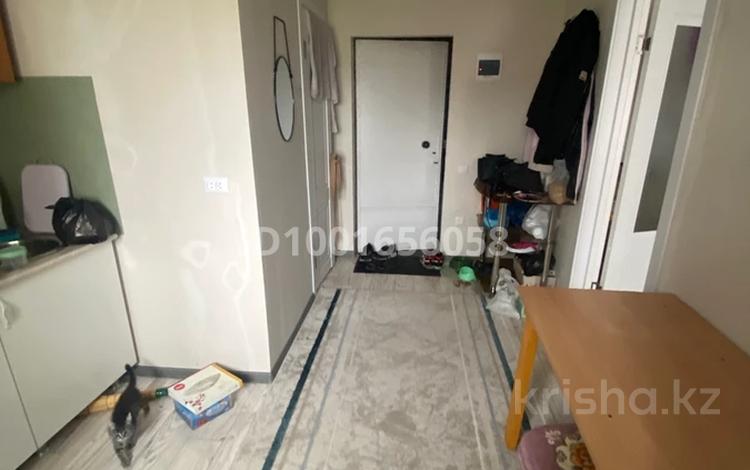 1-бөлмелі пәтер · 25 м² · 5/9 қабат, Абай 102 — проспект абай 102, бағасы: 90 000 ₸ в Уральске — фото 2