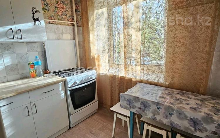 2-бөлмелі пәтер · 41 м² · 3/4 қабат, Назарбаева 196/1 — Ост.саяхат, бағасы: 120 000 ₸ в Уральске, мкр Школьник — фото 2