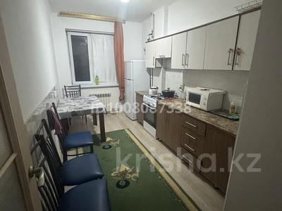 2-комнатная квартира · 64 м² · 3/7 этаж, мкр Акжайык 69/40 — Тулеметова утегенова за 200 000 〒 в Шымкенте, Абайский р-н