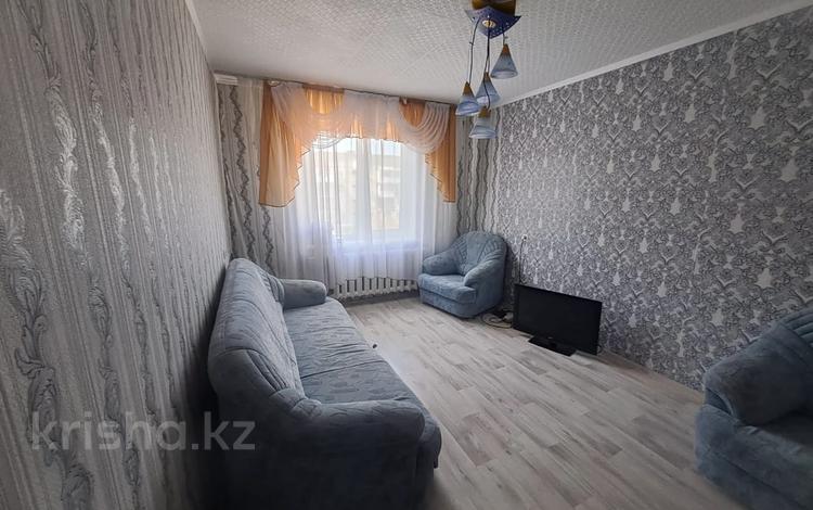 1-комнатная квартира, 33 м², 5/5 этаж помесячно, Муканова за 90 000 〒 в Петропавловске — фото 2