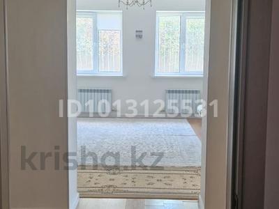 Отдельный дом · 4 комнаты · 170 м² · 9 сот., мкр Самал, Әбіш Кекілбайұлы за 52 млн ₸ в Атырау