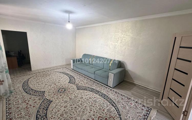 Отдельный дом · 3 комнаты · 80 м² · 7 сот., Макатова 17 за 42 млн ₸ в Туздыбастау (Калинино) — фото 2