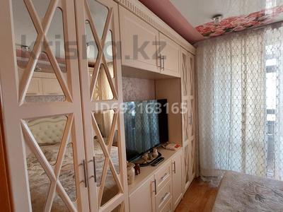 2-комнатная квартира · 47 м² · 4/5 этаж, Майкудук, Майкудук, 18й микрорайон 7 — Светофор за 15.5 млн ₸ в Караганде, Алихана Бокейханова р-н