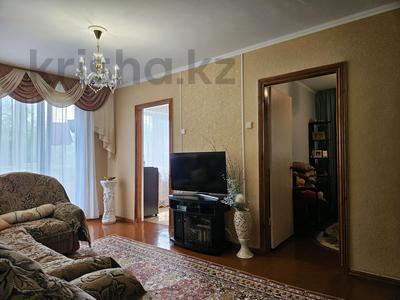 4-комнатная квартира · 62 м² · 2/5 этаж, Школьник — 7 школа за 18 млн ₸ в Уральске