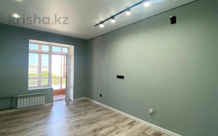 1-бөлмелі пәтер · 43 м² · 5/5 қабат, Дулатова 39/1, бағасы: 19 млн ₸ в Кокшетау — фото 3