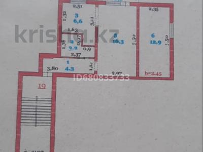 2-комнатная квартира, 43.3 м², 2/3 этаж, Абая 16А — Драмтеатр за 13.5 млн 〒 в Атырау