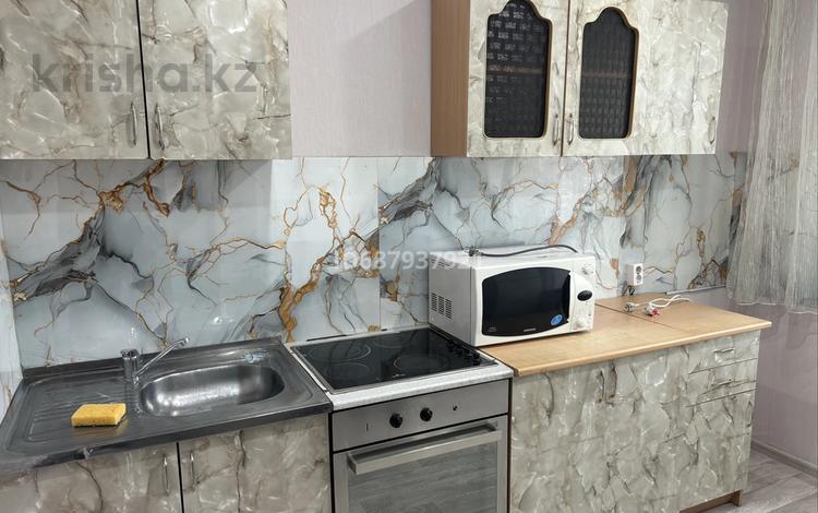 2-комнатная квартира · 59 м² · 7/9 этаж, Кабанбай Батыра 166 — Автобусный парк 1 за 160 000 ₸ в Семее — фото 12