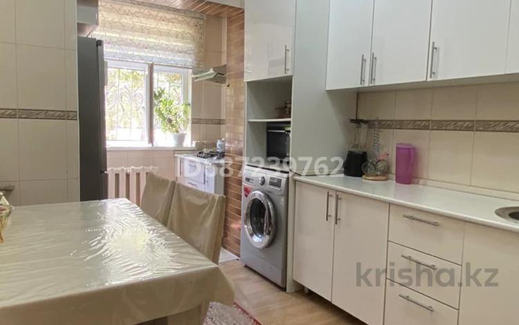 3-комнатная квартира · 65 м² · 1/5 этаж, мкр Сайрам 12 за 27 млн 〒 в Шымкенте, Аль-Фарабийский р-н — фото 2