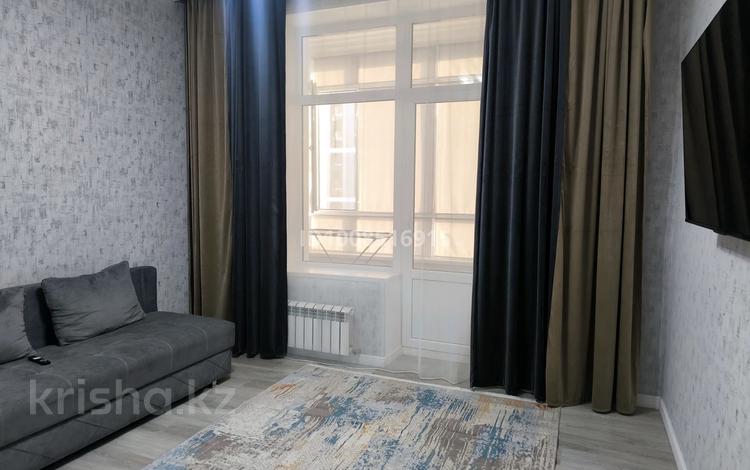 1-комнатная квартира · 45 м² · 4/9 этаж, Керей Жанибек Хандар 40 — Бокейхана за 240 000 ₸ в Астане, Нура р-н — фото 86