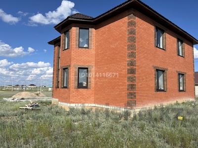 Отдельный дом · 4 комнаты · 250 м² · 10 сот., Кокжиде 1087 за 35 млн ₸ в Актобе, жилой массив Бауырластар-5