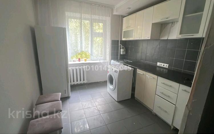 4-комнатная квартира · 79 м² · 2/9 этаж, Ташенова 19 Ташенова 19 — Дворец Спорта Алатау, ЕНУ, Бараева за 300 000 ₸ в Астане, р-н Байконур — фото 11