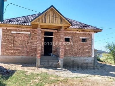 Отдельный дом · 4 комнаты · 100 м² · 6 сот., Ораз Жандосов 56 за 25 млн ₸ в Кызылкайрат
