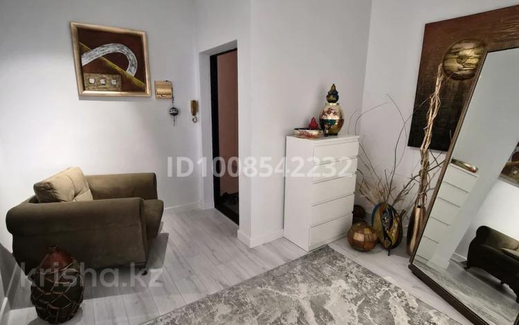 3-бөлмелі пәтер · 90 м² · 6/10 қабат, Байтурсынова 58в, бағасы: 50 млн ₸ в Шымкенте, Аль-Фарабийский р-н — фото 2