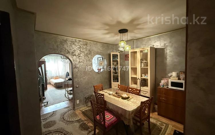 1-комнатная квартира · 61 м² · 1/5 этаж, мкр Акбулак, Ханшатыр 3 за 45 млн ₸ в Алматы, Алатауский р-н — фото 2