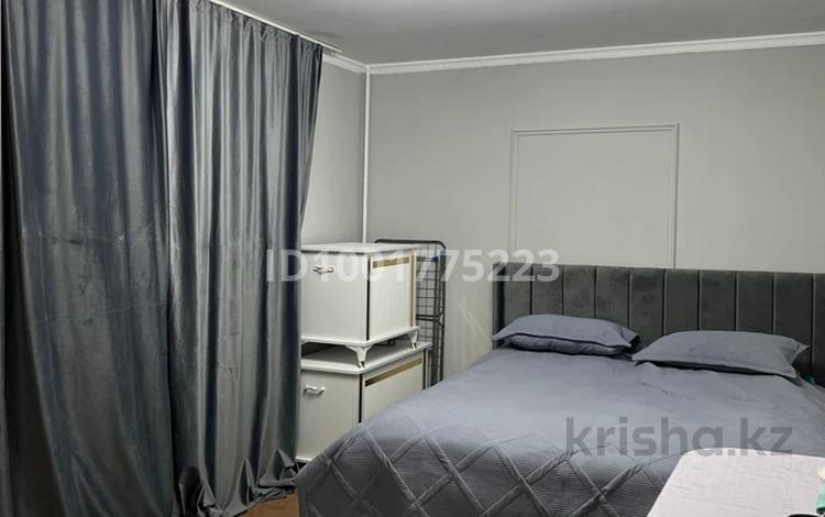 1-комнатная квартира · 40 м² · 3/5 этаж, мкр №6 — Саина Шаляпина за 200 000 ₸ в Алматы, Ауэзовский р-н — фото 2