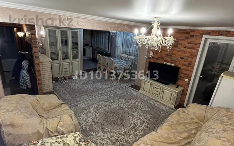 3-комнатная квартира · 83 м² · 1/5 этаж, Новаторов 4 за 35 млн ₸ в Усть-Каменогорске — фото 2