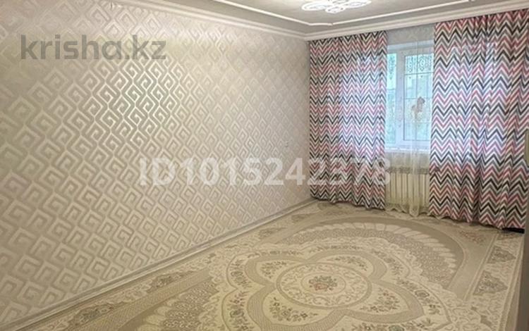 2-комнатная квартира · 54 м² · 5/5 этаж, мкр 8 70 — Гришина70, 101стрелковый за 14.2 млн ₸ в Актобе — фото 2