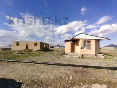 Отдельный дом • 2 комнаты • 48 м² • 10 сот., Ынтымак 50 за 15 млн 〒 в Талдыкоргане, село Ынтымак