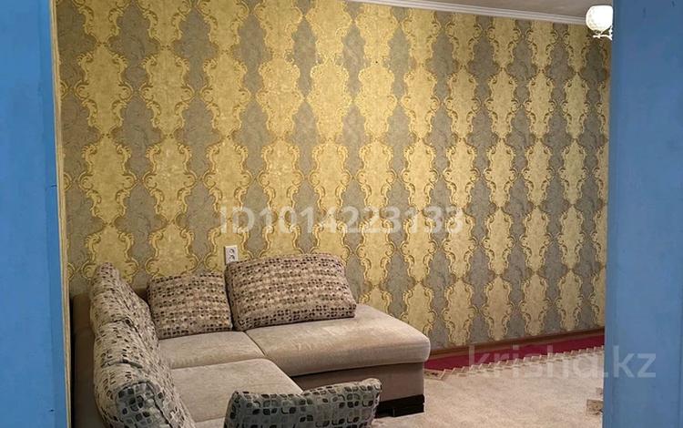 3-бөлмелі пәтер · 80 м² · 4 қабат, 17-шағынаудан 2 — Напротив Фосфор, дом сзади Изюми, бағасы: 220 000 ₸ в Шымкенте, Аль-Фарабийский р-н — фото 2