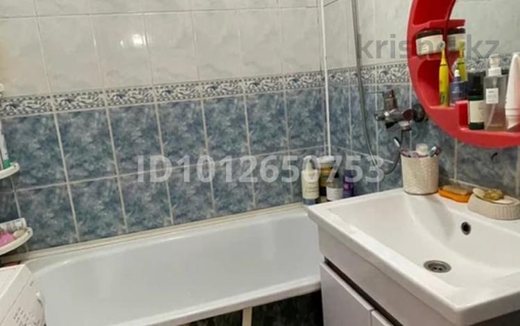2-бөлмелі пәтер · 44 м² · 2/5 қабат, мкр 5, тургенева 64, бағасы: 14 млн ₸ в Актобе — фото 2