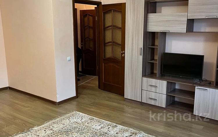 1-комнатная квартира, 45 м², 2/10 этаж помесячно, Кудайбердиева 17/4 — 7 поликлиника