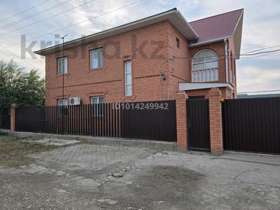 Отдельный дом · 5 комнат · 248 м² · 10 сот., мкр Лесхоз-2, Габит Мусрепова 19 за 50 млн ₸ в Атырау