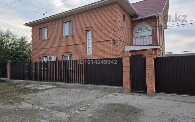 Жеке үй · 5 бөлме · 248 м² · 10 жүзд., Лесхоз-2 ш/а., Габит Мусрепова 19, бағасы: 50 млн ₸ в Атырау, мкр Лесхоз-2 — фото 2
