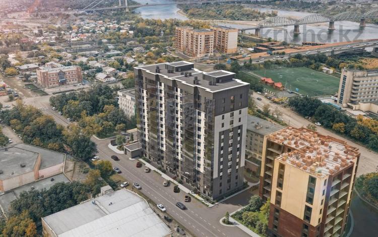 3-комнатная квартира · 102.68 м², ул.Самал, 23 за ~ 44.2 млн 〒 в Семее — фото 2