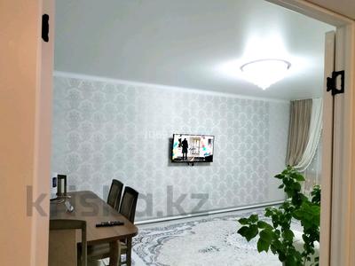 3-бөлмелі пәтер, 70 м², 1/3 қабат, жайлау 8 — 21 школа, бағасы: 19 млн 〒 в Кокшетау