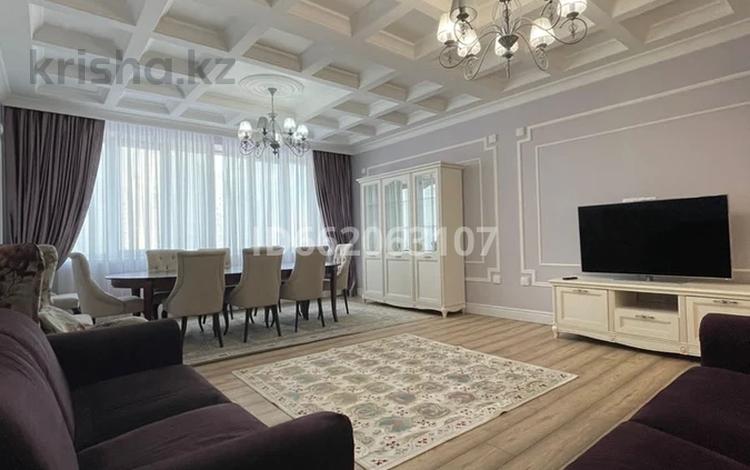 3-комнатная квартира, 127 м², 5/21 этаж помесячно, Аль-фараби 21 за 900 000 〒 в Алматы, Бостандыкский р-н — фото 10