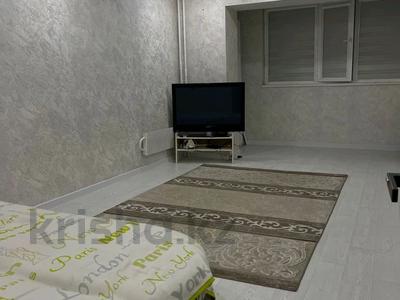 2-комнатная квартира · 54 м² · 4/9 этаж, 27-й мкр 11 — Рынок автозапчасти за 1 500 〒 в Актау