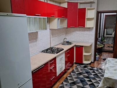2-комнатная квартира · 60 м² · 1/5 этаж · помесячно, мкр Тастак-2, Брусиловского — Дуйсенова за 250 000 〒 в Алматы, Алмалинский р-н