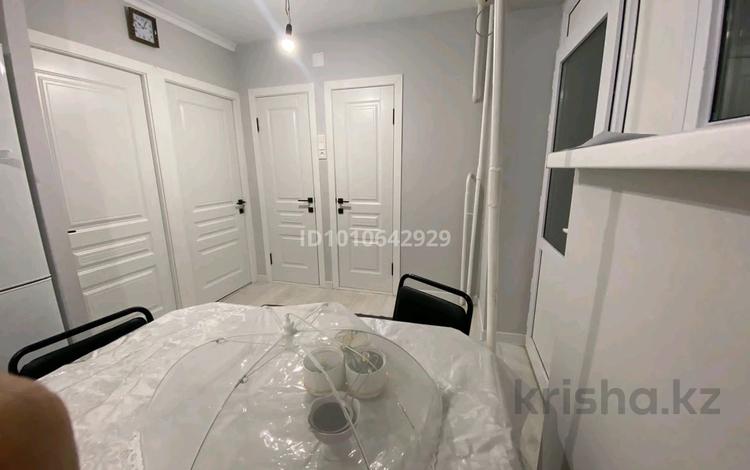 2-бөлмелі пәтер · 50 м² · 2/9 қабат, 13-й мкр 53 — Да, бағасы: 17.5 млн ₸ в Актау — фото 2