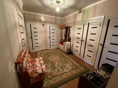 3-комнатная квартира · 67.8 м² · 2/3 этаж, ул. Ержигита Бозгулова 11 за 18 млн ₸ в Тасбогете