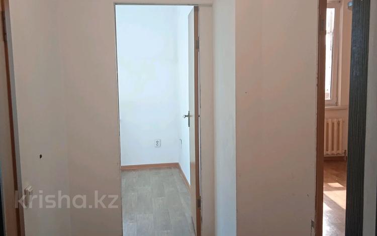 1-бөлмелі пәтер · 38 м² · 4/12 қабат, Болашак 3 — Напротив поликлиники, бағасы: 16.3 млн ₸ в Талдыкоргане, мкр Самал — фото 42