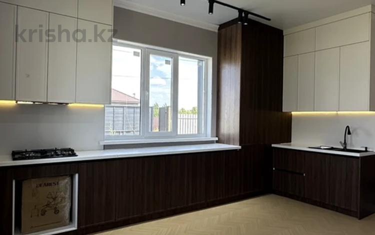 Жеке үй · 6 бөлме · 243 м² · 10 жүзд., Жаңақоныс-2, Ж/м жанаконыс-2, бағасы: 56 млн ₸ в Актобе, жилой массив Жанаконыс-2 — фото 2