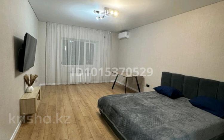 1-комнатная квартира · 49 м² · 9/9 этаж, Сьянова 41 за 270 000 ₸ в Костанае — фото 2