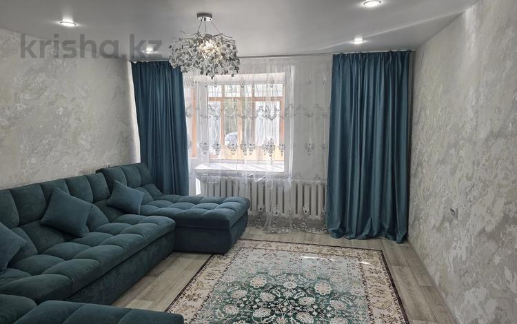 2-бөлмелі пәтер · 60 м² · 1/9 қабат, Набережная Славского 44, бағасы: 18 000 ₸ в Усть-Каменогорске — фото 2