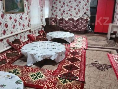 Отдельный дом · 3 комнаты · 80 м², 5апреля — Павлова-Абая за 180 000 〒 в Костанае