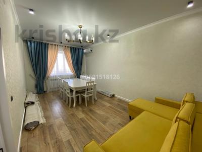 3-бөлмелі пәтер, 87 м², 2/5 қабат ай сайын, Тауелсыздык, бағасы: 350 000 〒 в 